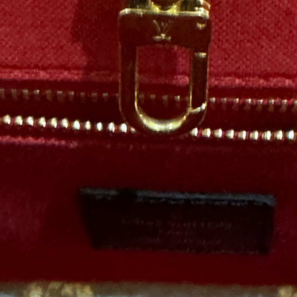 Louis Vuitton On The Go PM - Picture 12 of 15